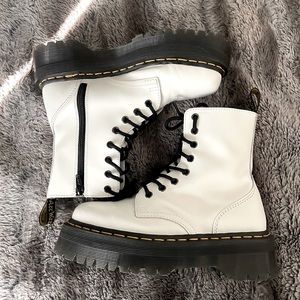Dr Martens Jadon Platform